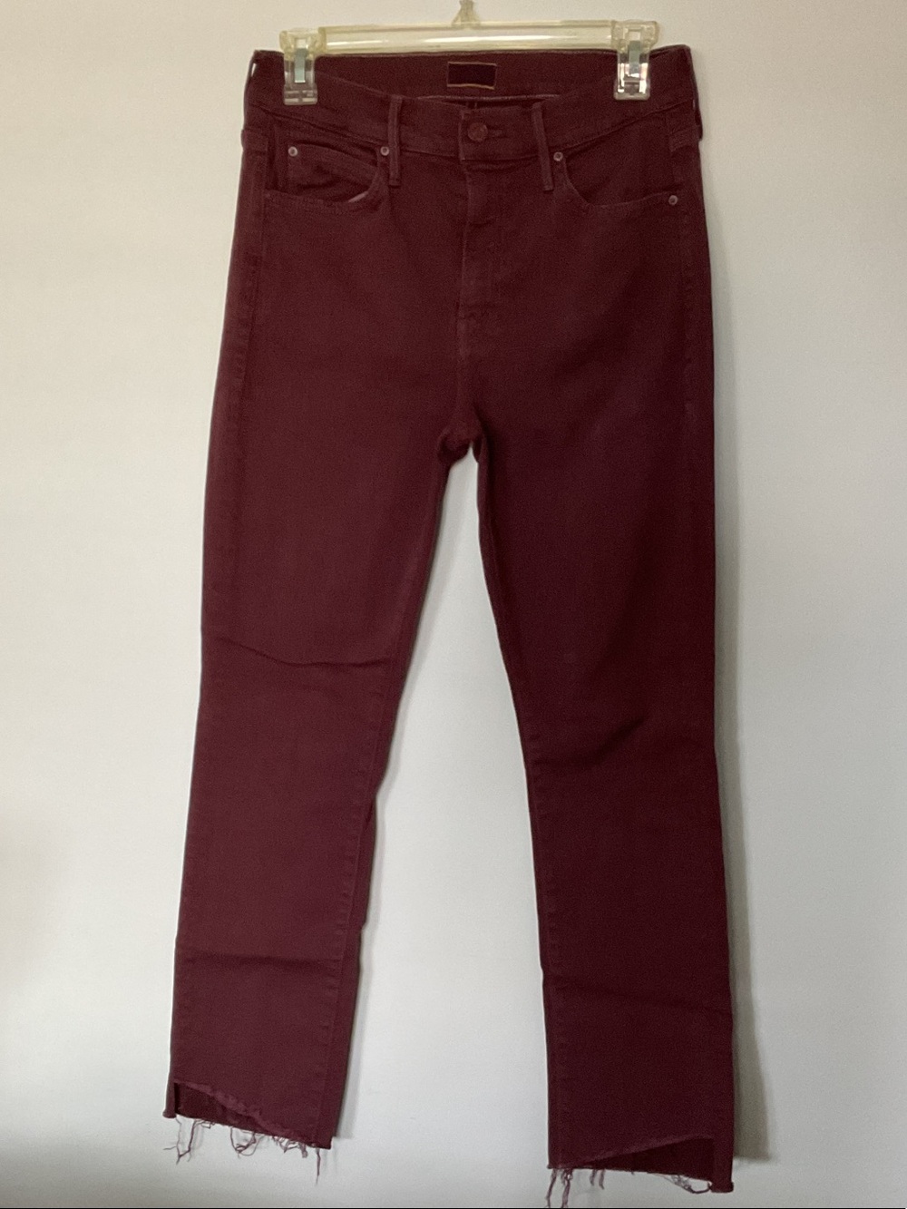 MOTHER Women’s “The Ankle Step Fray”Jeans in Burgundy

W 14-16
R 10
I 27